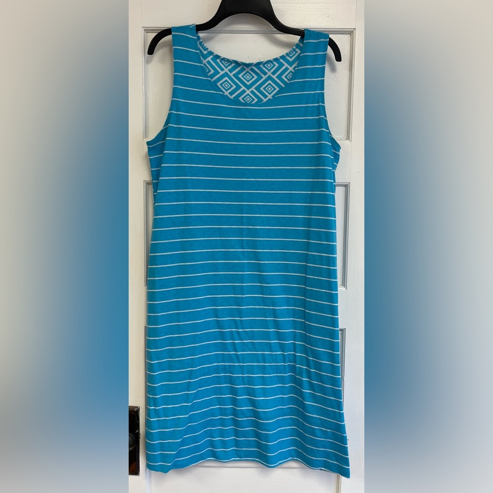 Reversible Dress Sleeveless Both sides Blue And White stripes/diamond Women's M?